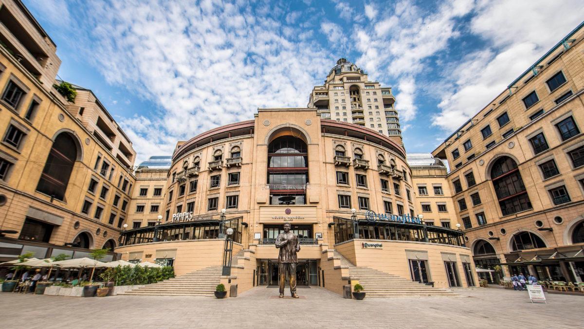 Nelson-Mandela-Square-sandton.jpg