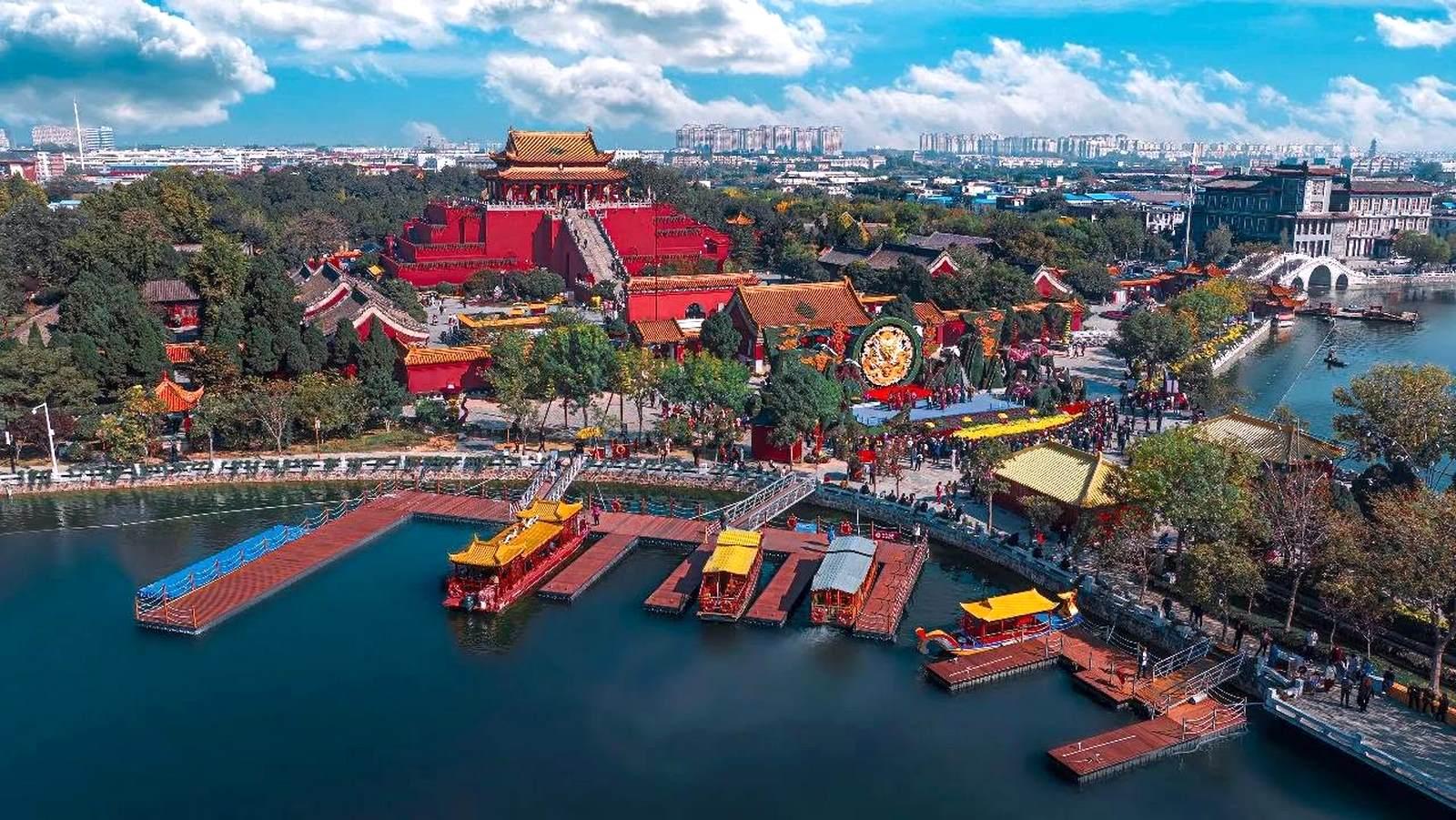 khai phong phủ tour-tay-an-10.jpg