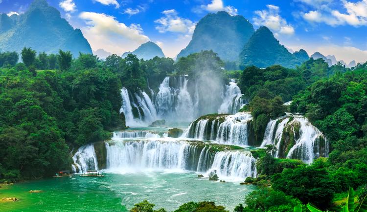 Tour Tết Dương Lịch 2027 - Đông Bắc 5 ngày 5 đêm từ TP.HCM