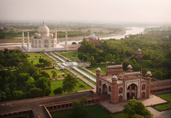 Toàn cảnh khu lăng mộ Taj Mahal