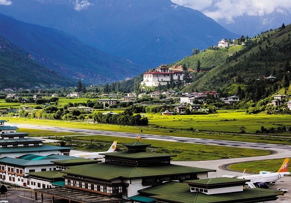 Khám phá sân bay Paro của Bhutan - PYS Travel