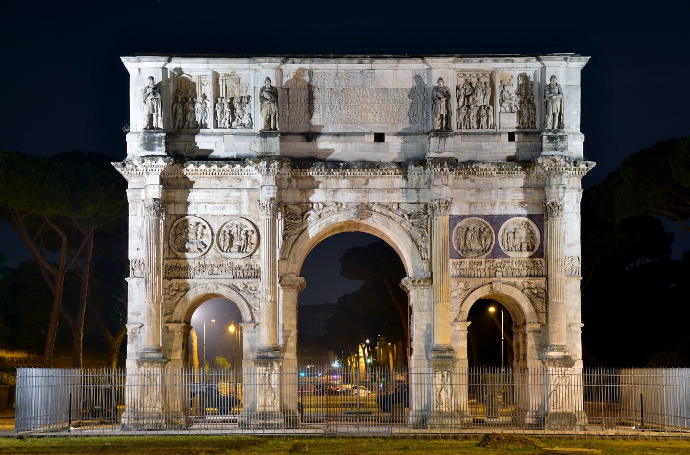 cổng Constantine.jpg