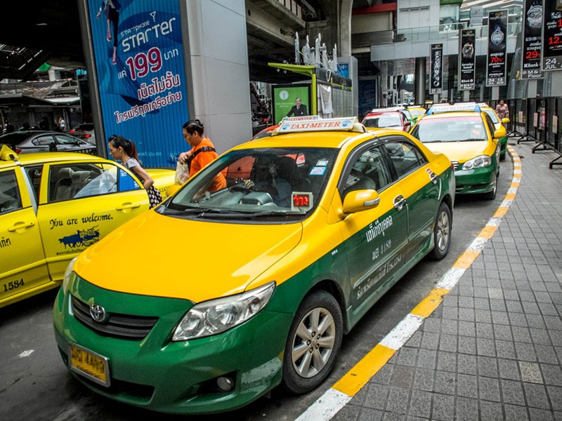 Những chiếc xe taxi vô cùng nổi bật tại Thái Lan
