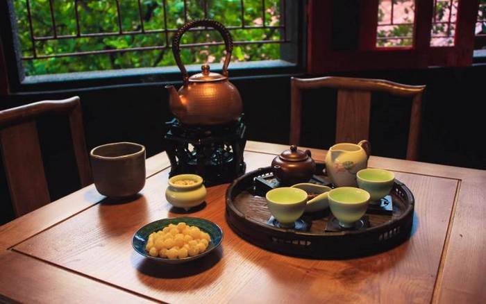 Thưởng thức trà là nét đặc trưng trong trong văn hóa Nhật Bản
